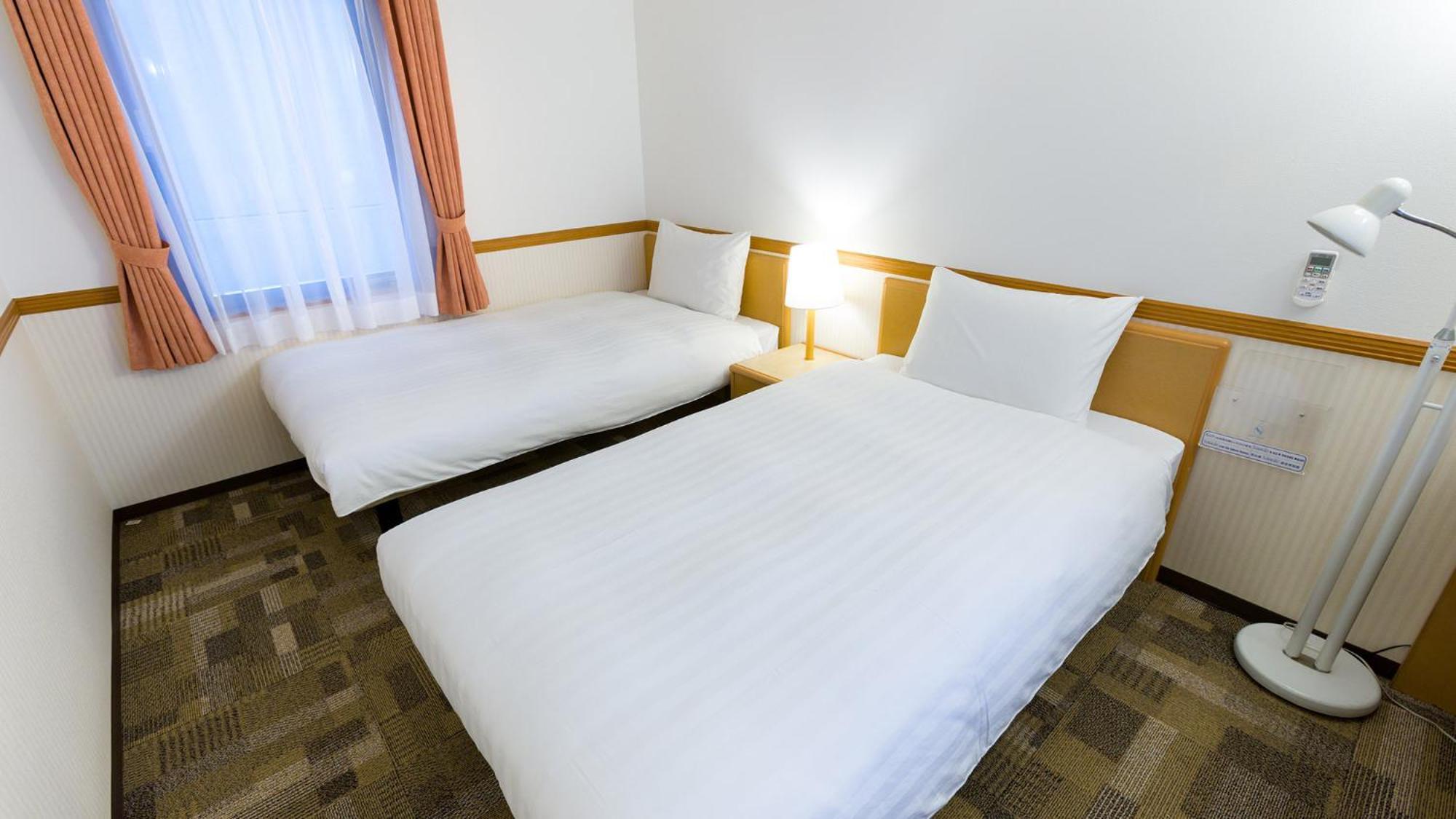 Toyoko Inn Kagoshima Chuo Eki Nishi Guchi Szoba fotó